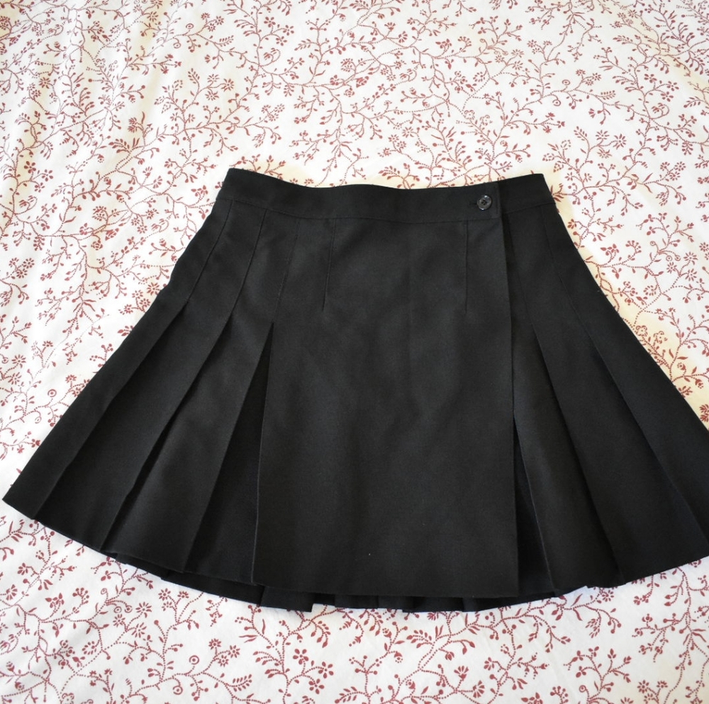 Cute Structured Pleated Skirt